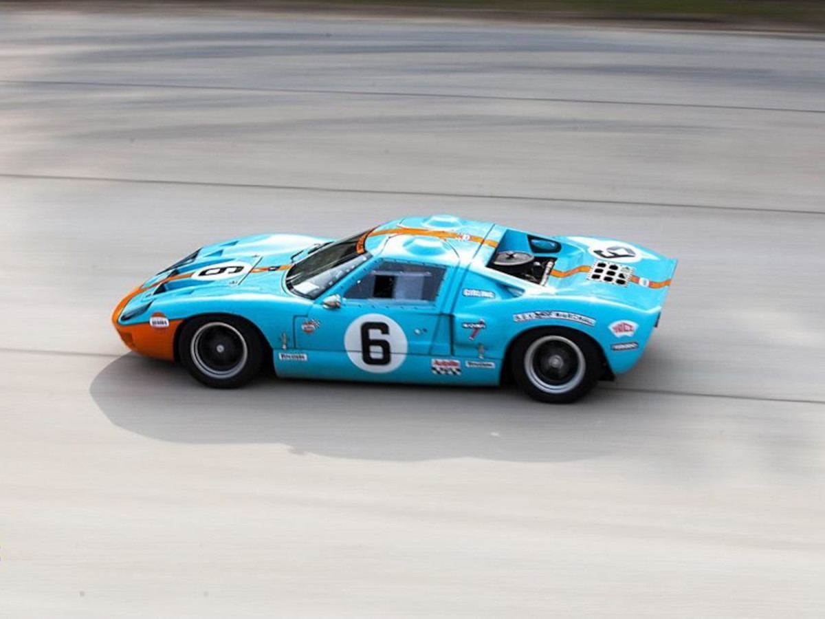 2002 Ford GT40 Image 6